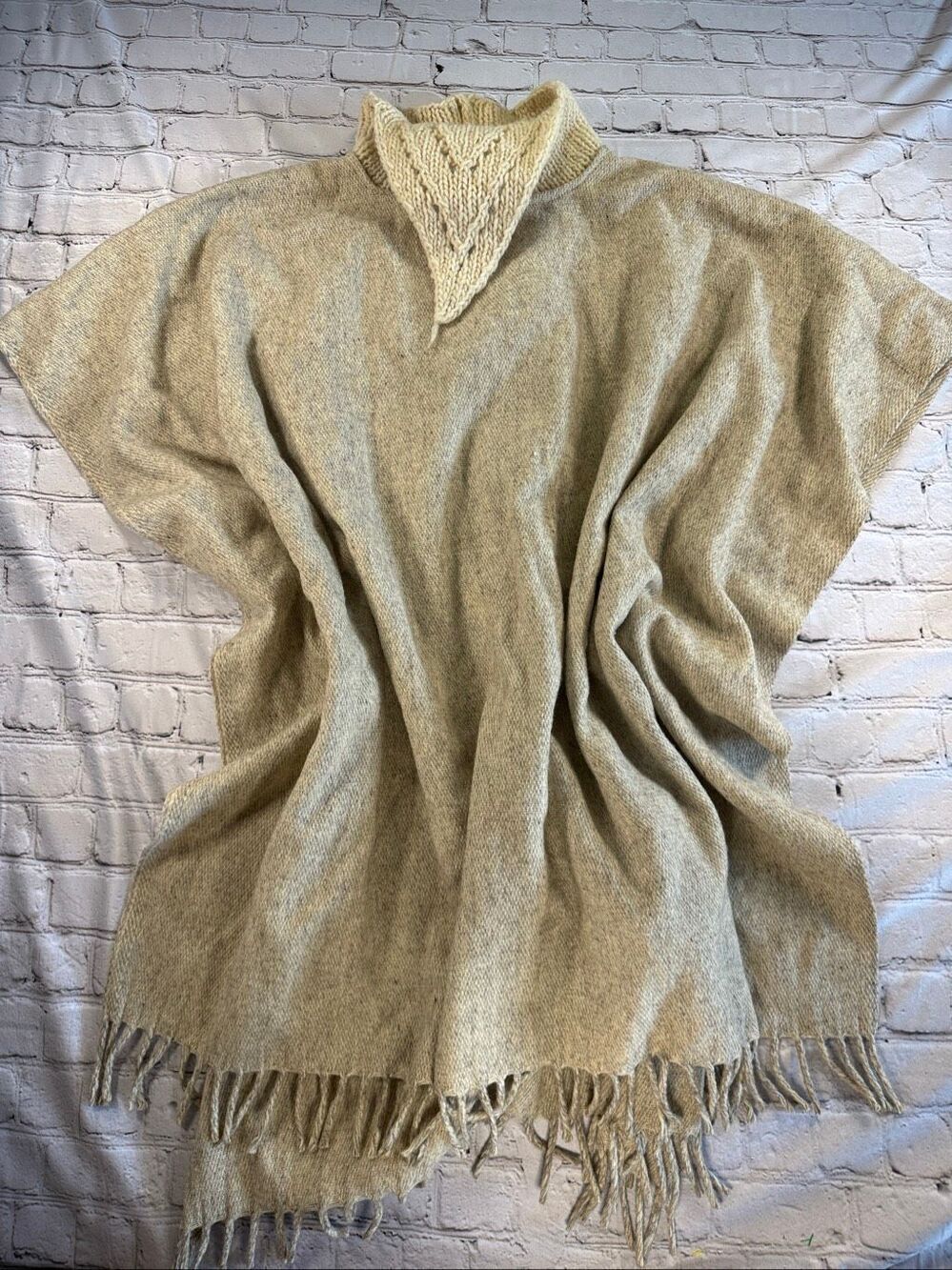 Vintage 70s Knit Collar Wool Poncho Cape Fringe Beige Unbranded